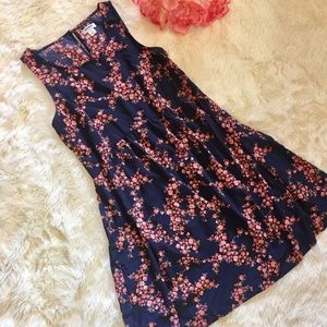 🚨NEW Adorable Floral Summer Dress keyhole back